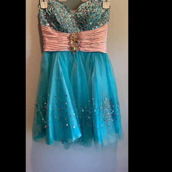 juniors strapless prom dress - Picture 3 of 3